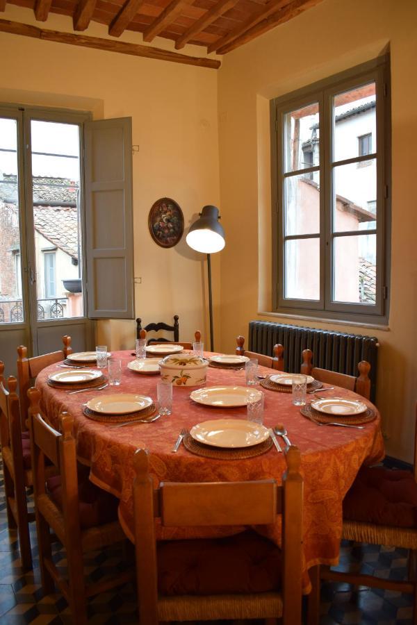 Il Carmine Charme & Terrace With Ac Lägenhet Lucca Exteriör bild