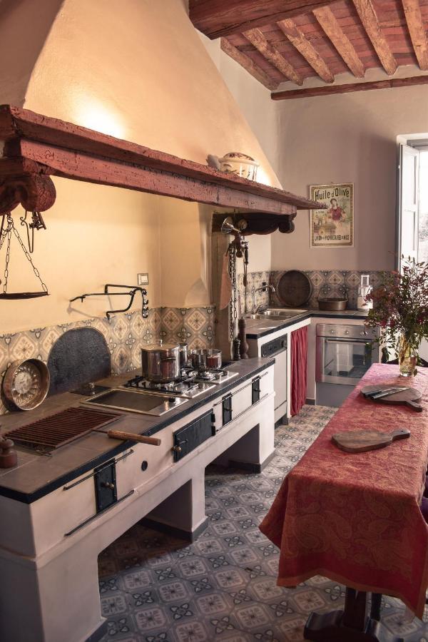 Il Carmine Charme & Terrace With Ac Lägenhet Lucca Exteriör bild